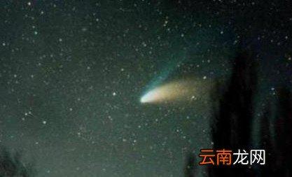 哈雷彗星的神秘现身，探寻宇宙中的壮丽之旅