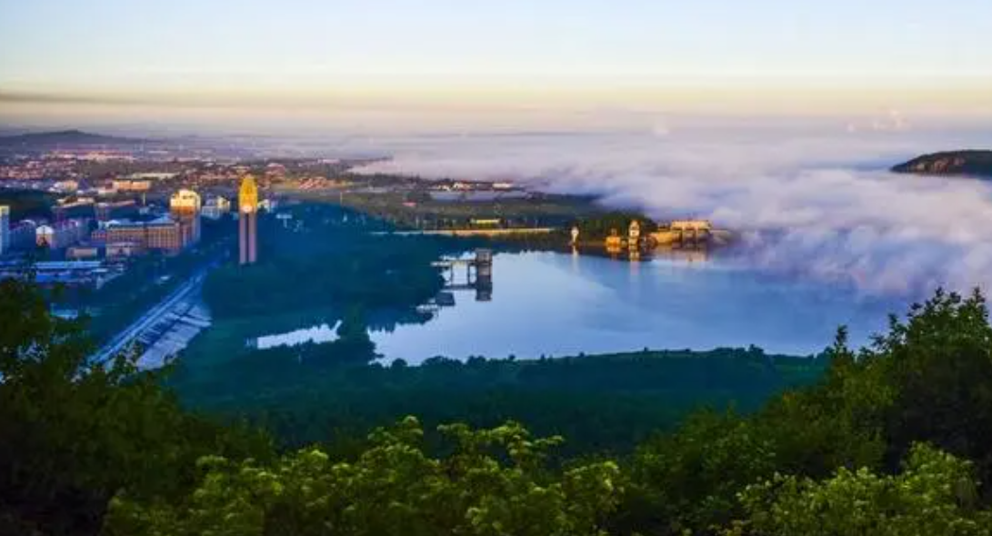 七台河，大山与城市的和谐交织之美