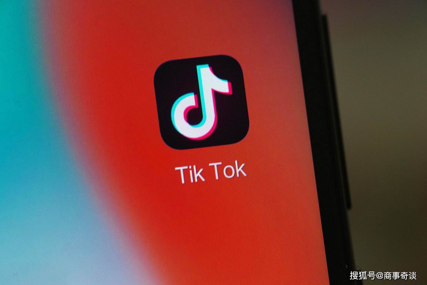 TikTok受限后，美国网友转向小红书——跨境社交新风潮