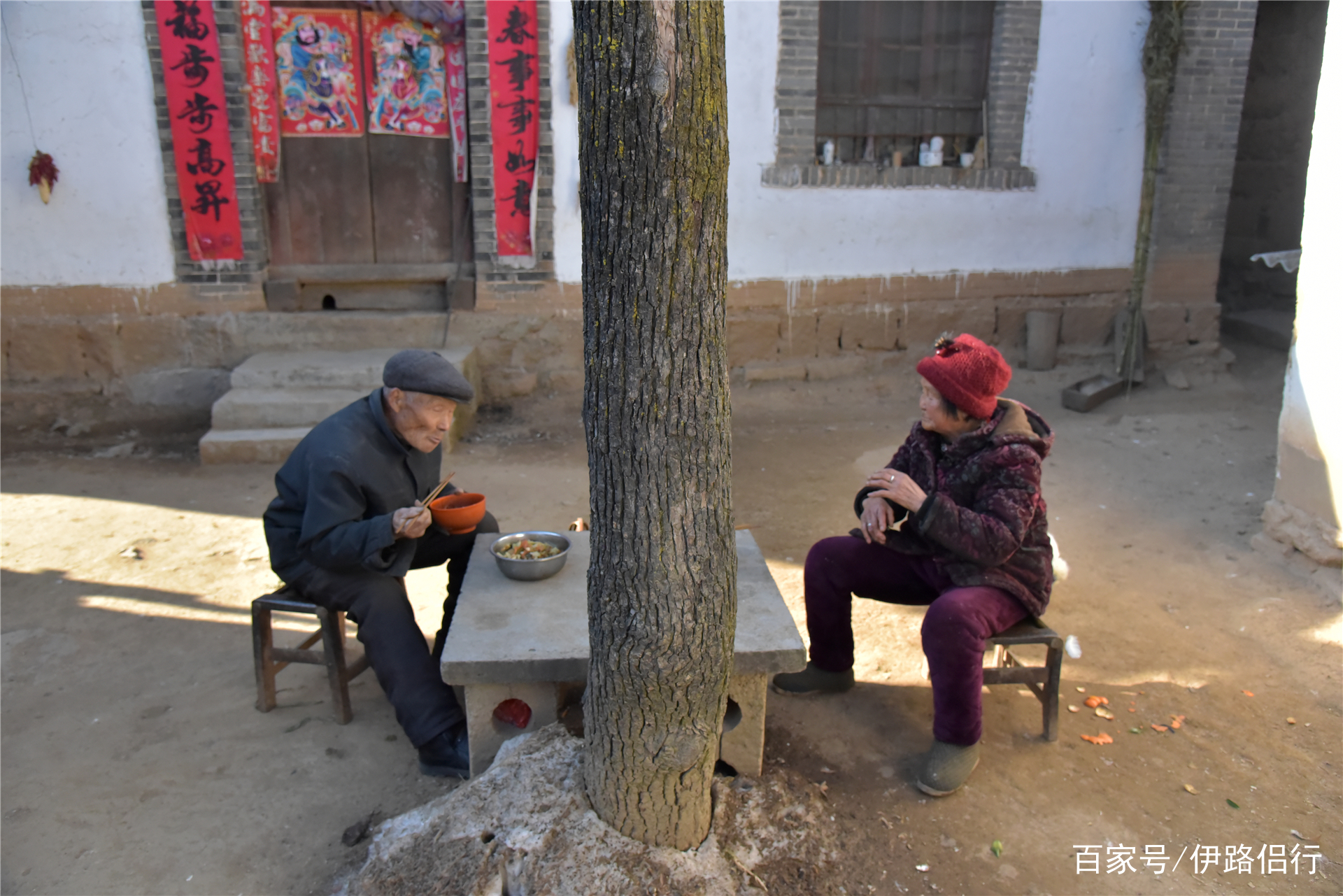 时光倒流，老人从83岁到63岁的回乡之旅记忆