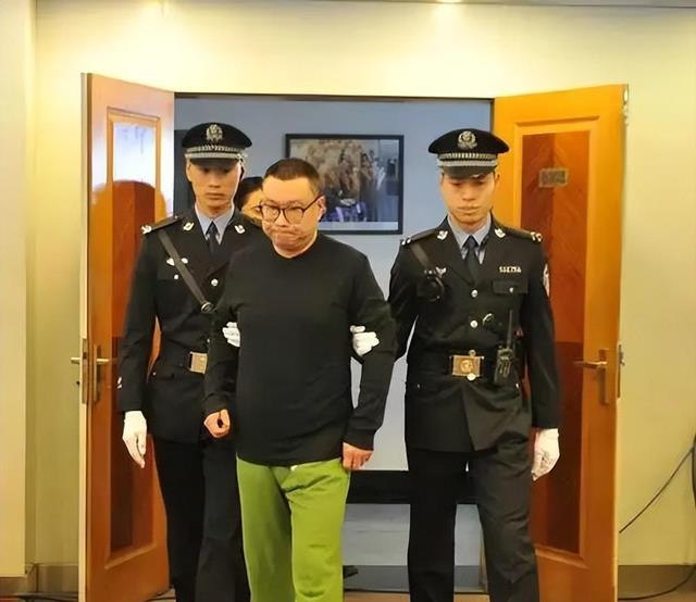 北京警方擒获违法演员，揭开娱乐圈阴暗面真相